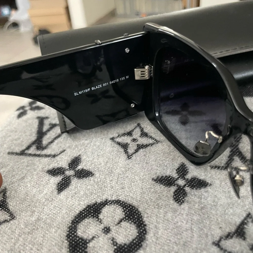 Saint Laurent Glossy Black Sunglasses - Picture 3 of 7